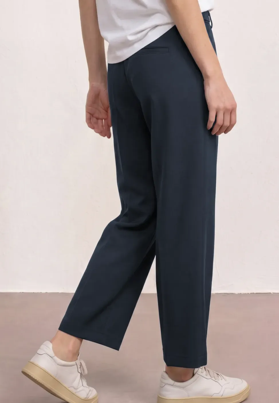Wide Legs broek met knoopdetail
