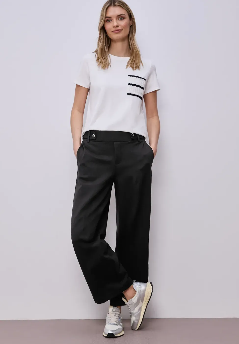 Wide Legs broek met knoopdetail