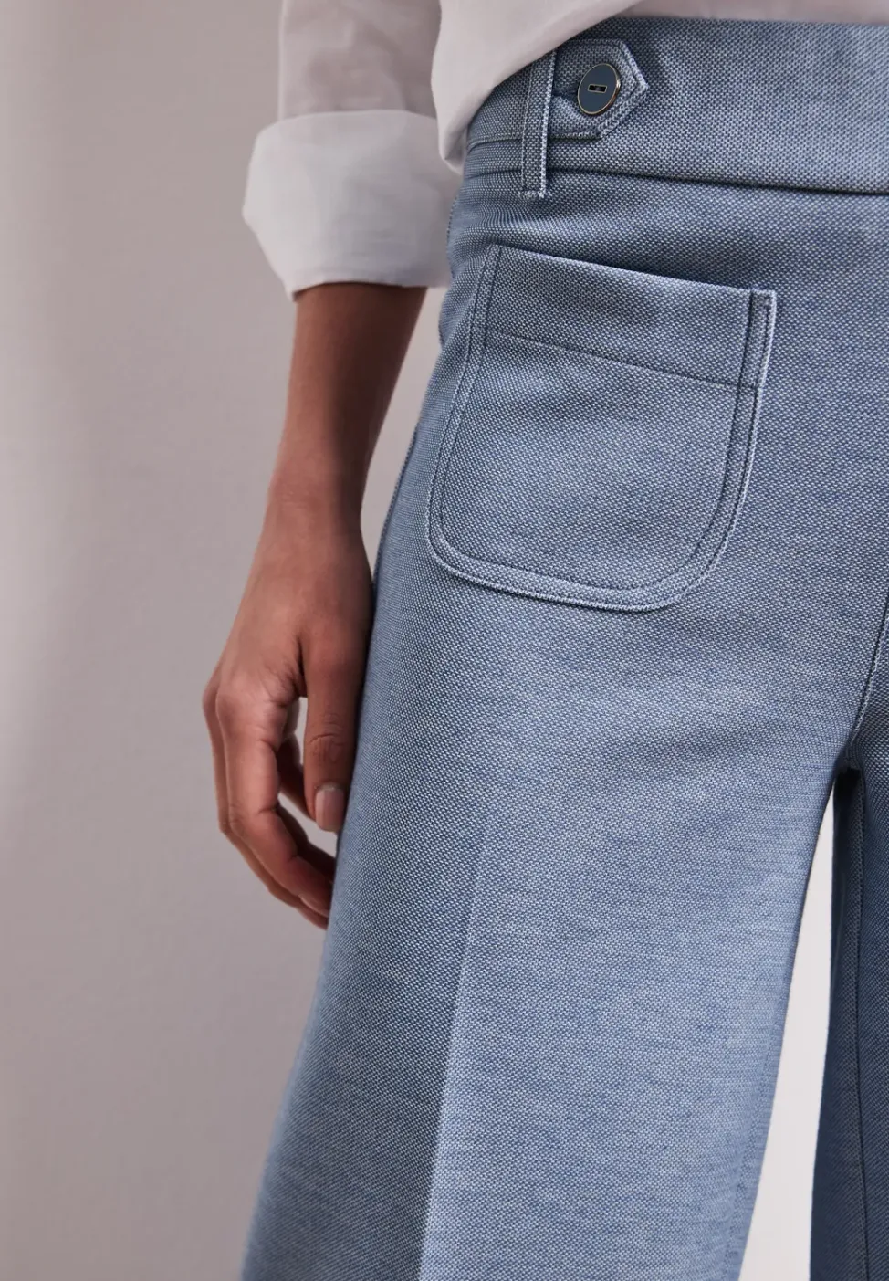Wide Legs broek met knoopdetails