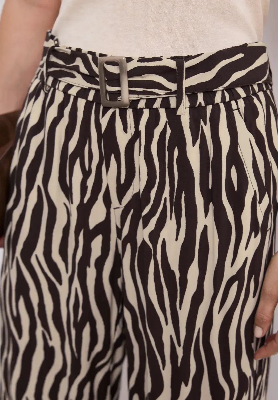Wide Legs broek met riemdetail