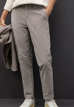 Zachte fluwelen chino