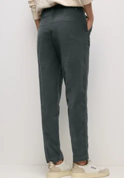 Zachte fluwelen chino
