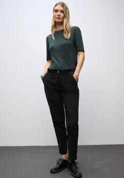 Zachte fluwelen chino